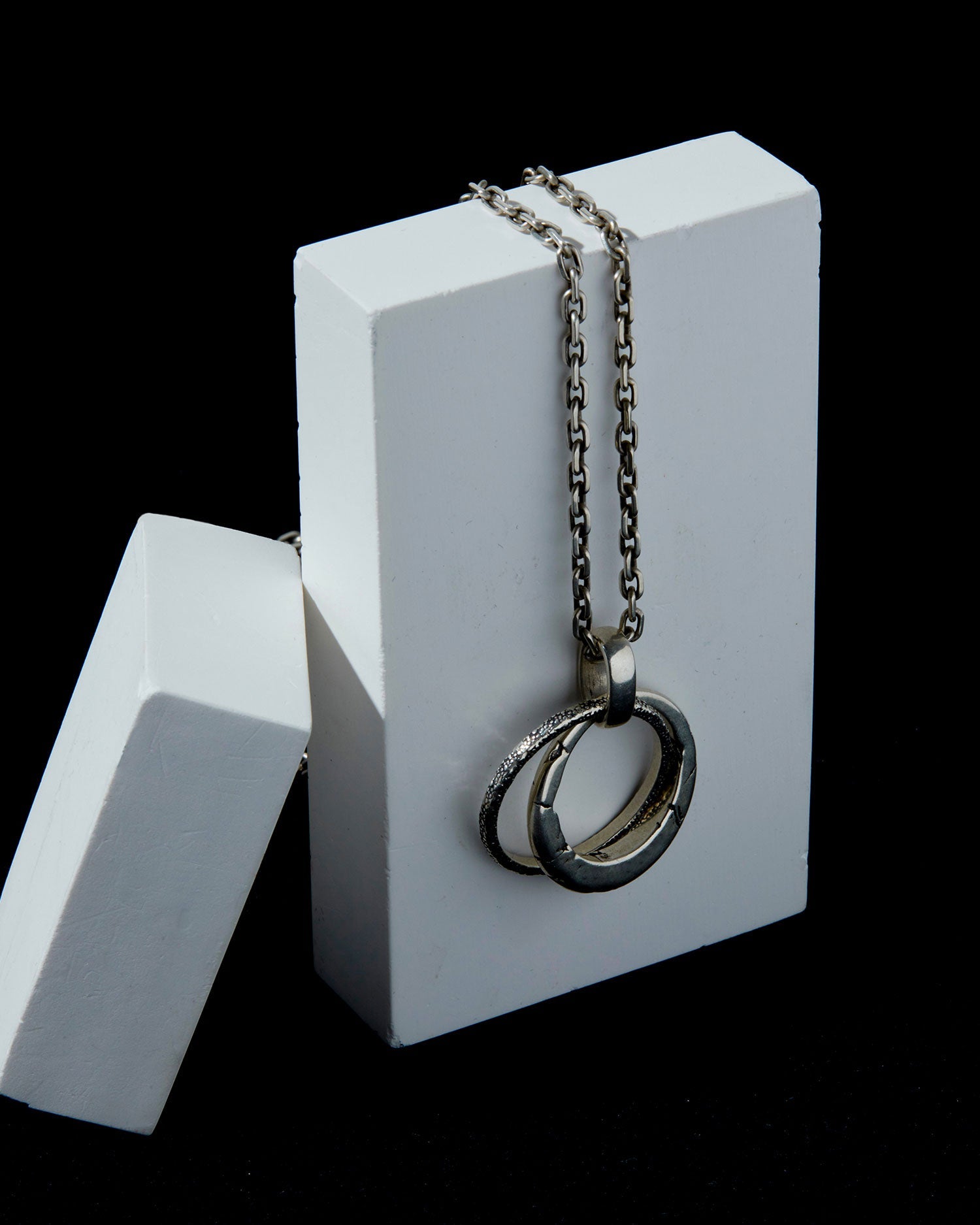 Silver Rolo Chain with Interlocking Rings image 4