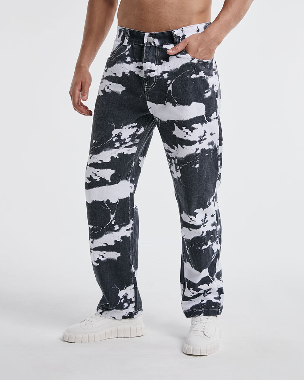 Stylish Dyed Straight Leg Jeans - Black w/ Blue Graphic, L image