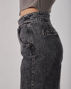 Women's Classic Stretch Jeans image 7