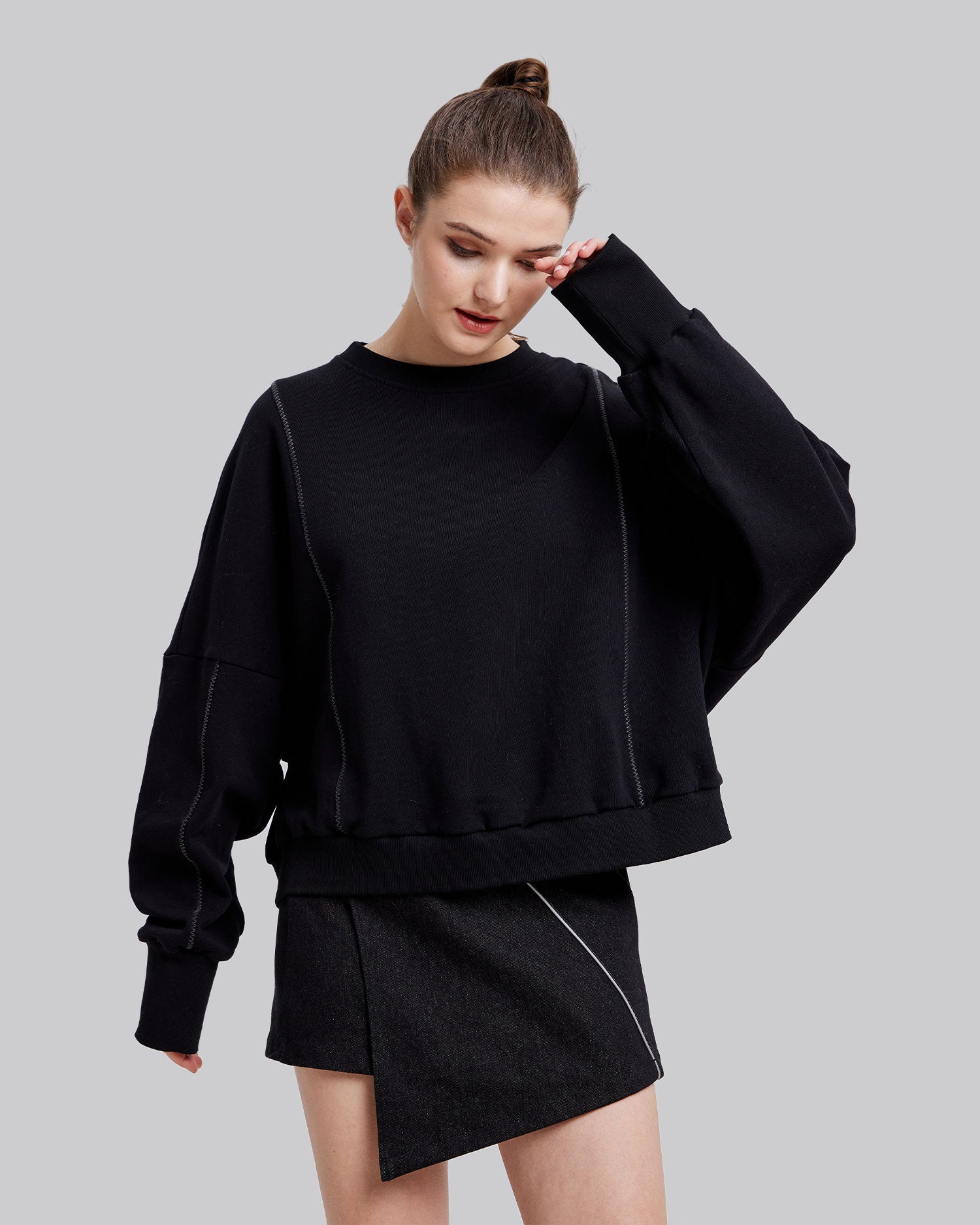Zig-Zag Line Sweatshirt image 3