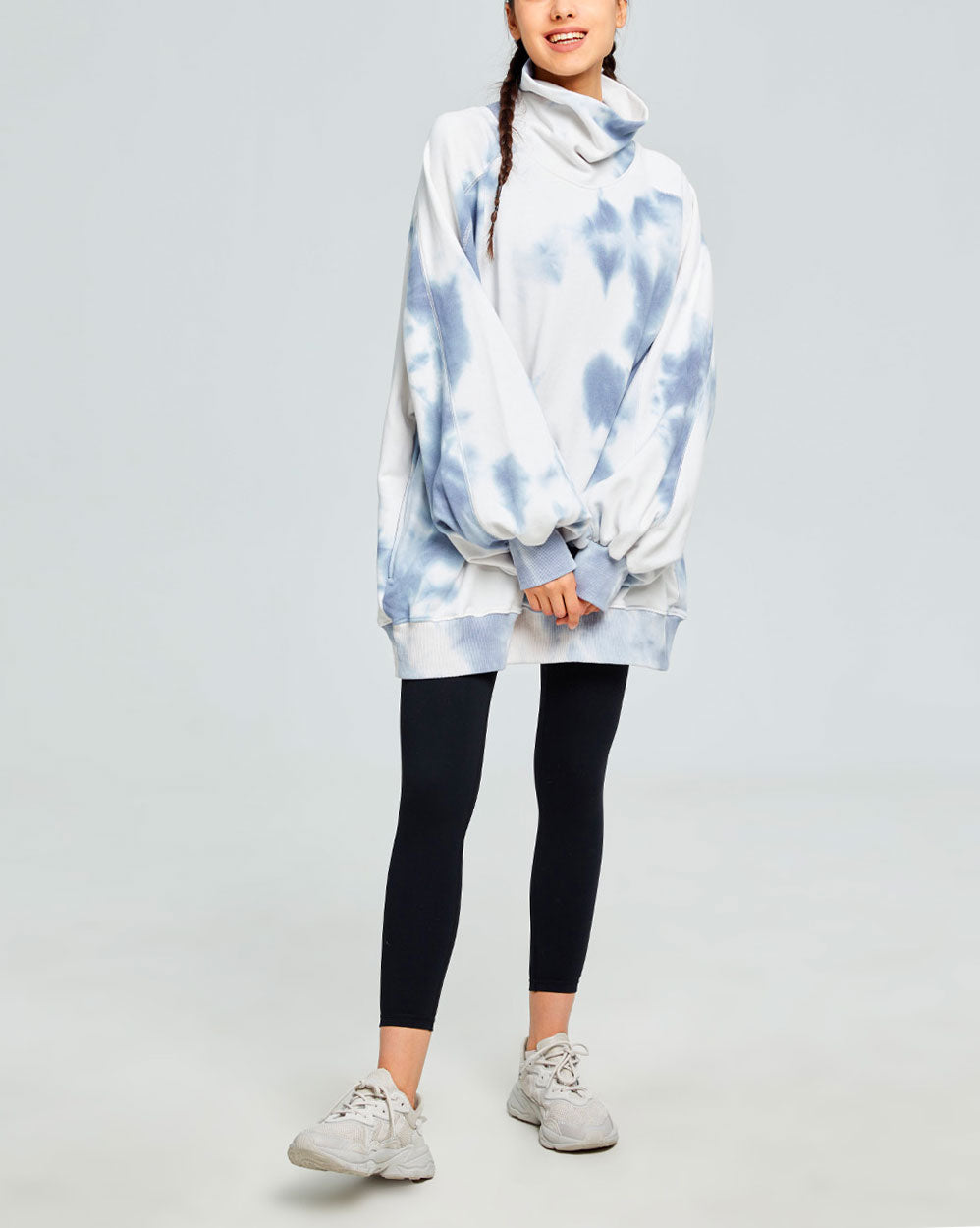 Tie-Dye Balloon Sleeve Turtleneck Sweatshirt - Serenity Blue, M image