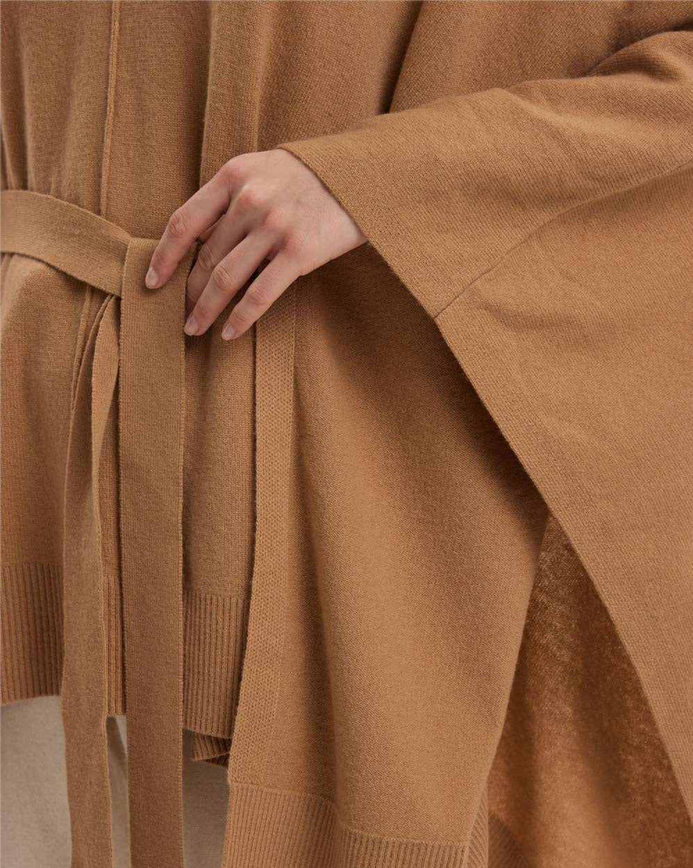 100% Wool Wide-Sleeve Belted Sweater image 4