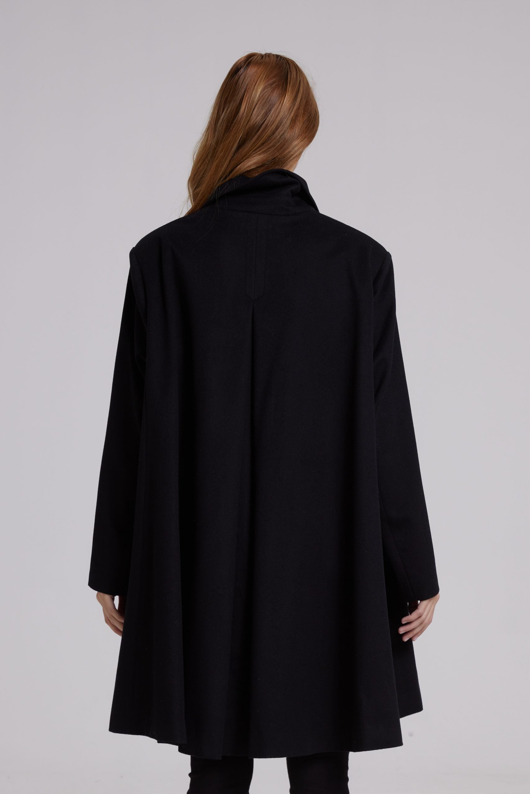 Cape-Shape Cashmere Coat image 4