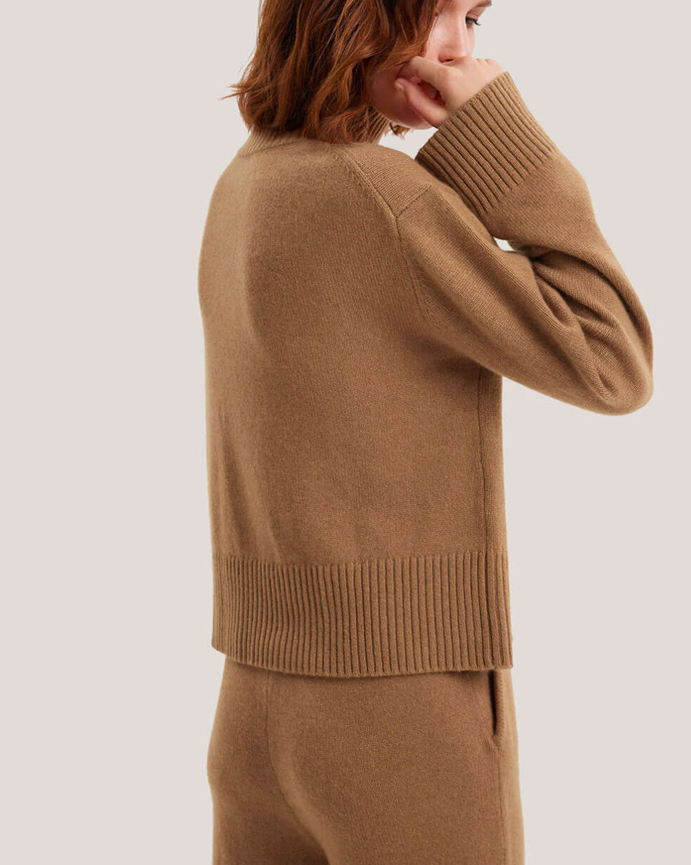 Cashmere Cropped Turtleneck Sweater image 3
