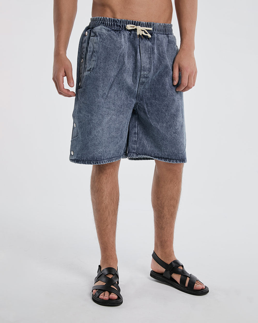 Side Buttoned Denim Shorts - Baby blue, M image