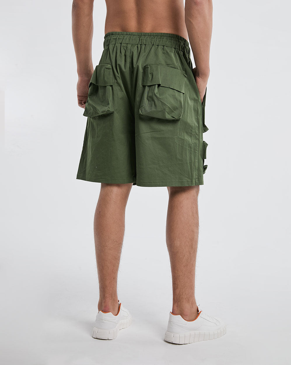 Oversized Workwear Shorts With Pockets image 4