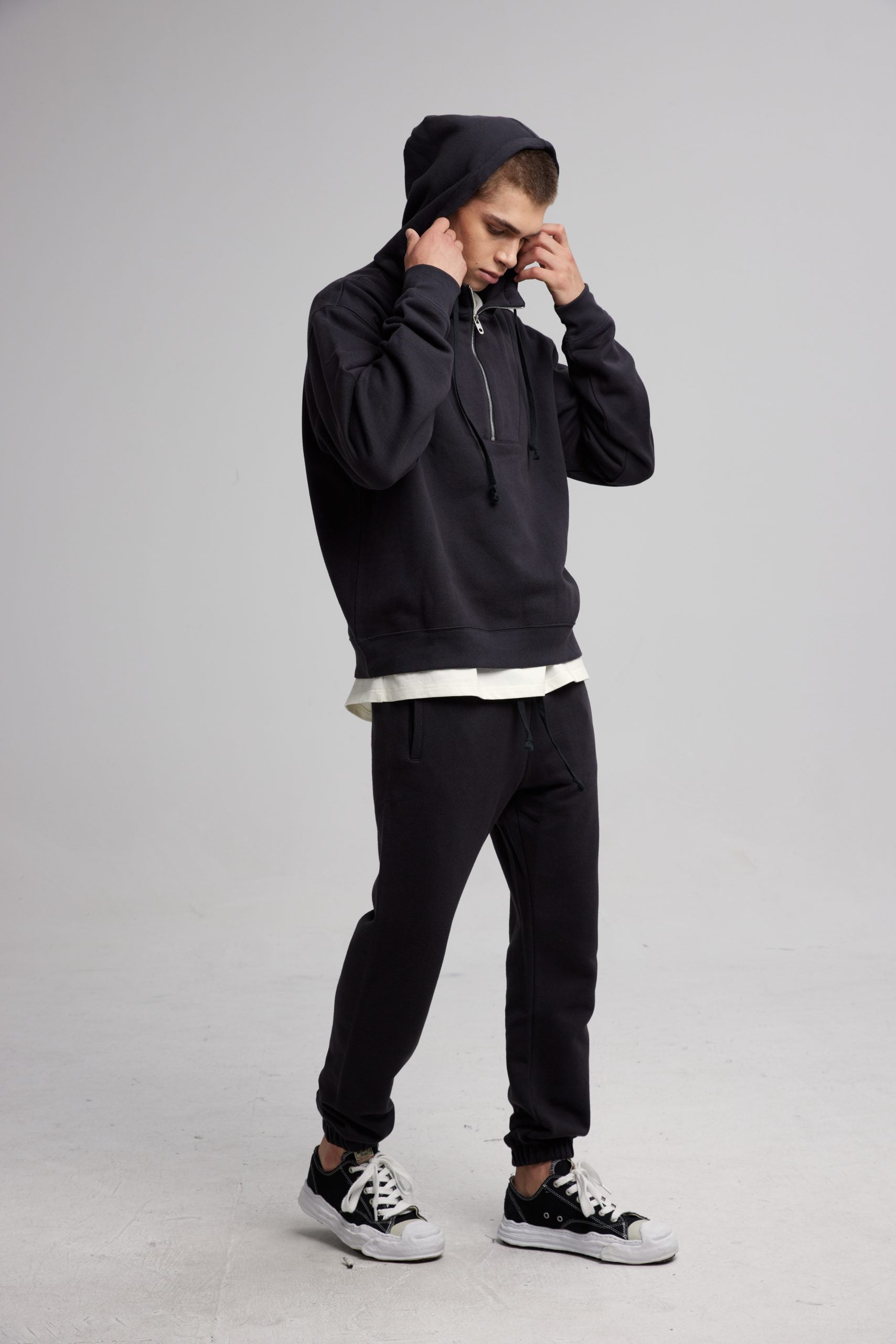 Half-Zippered Paneled Hoodie - Black, M image