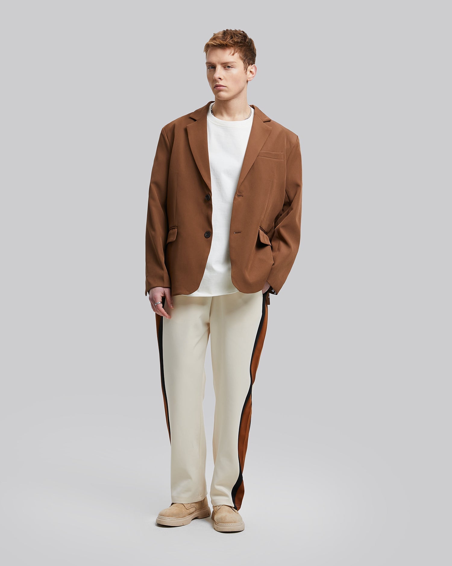 Modern-Cut Suit-Top - Brown, S image