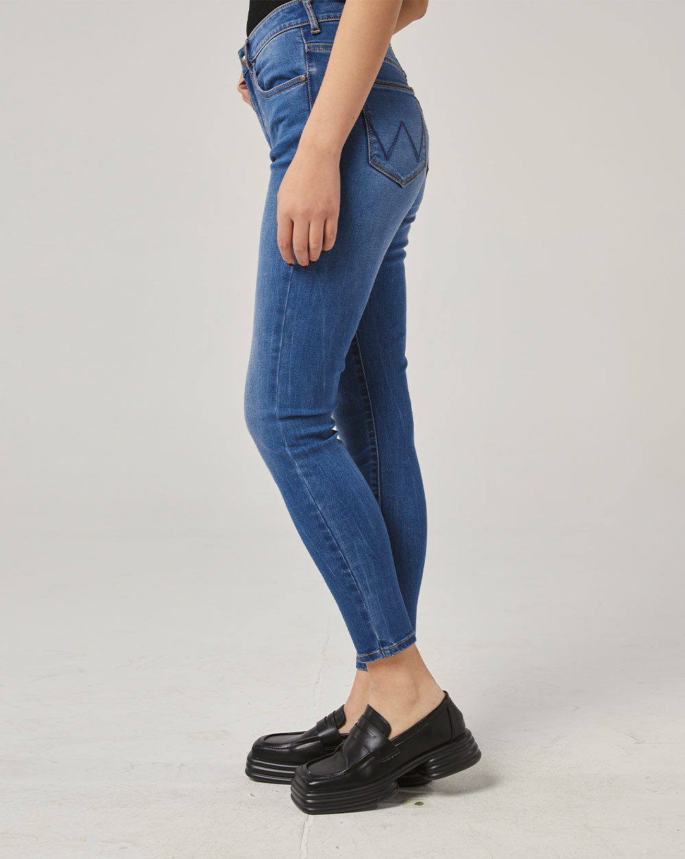 Classic Relaxed Fit Jeans image 2