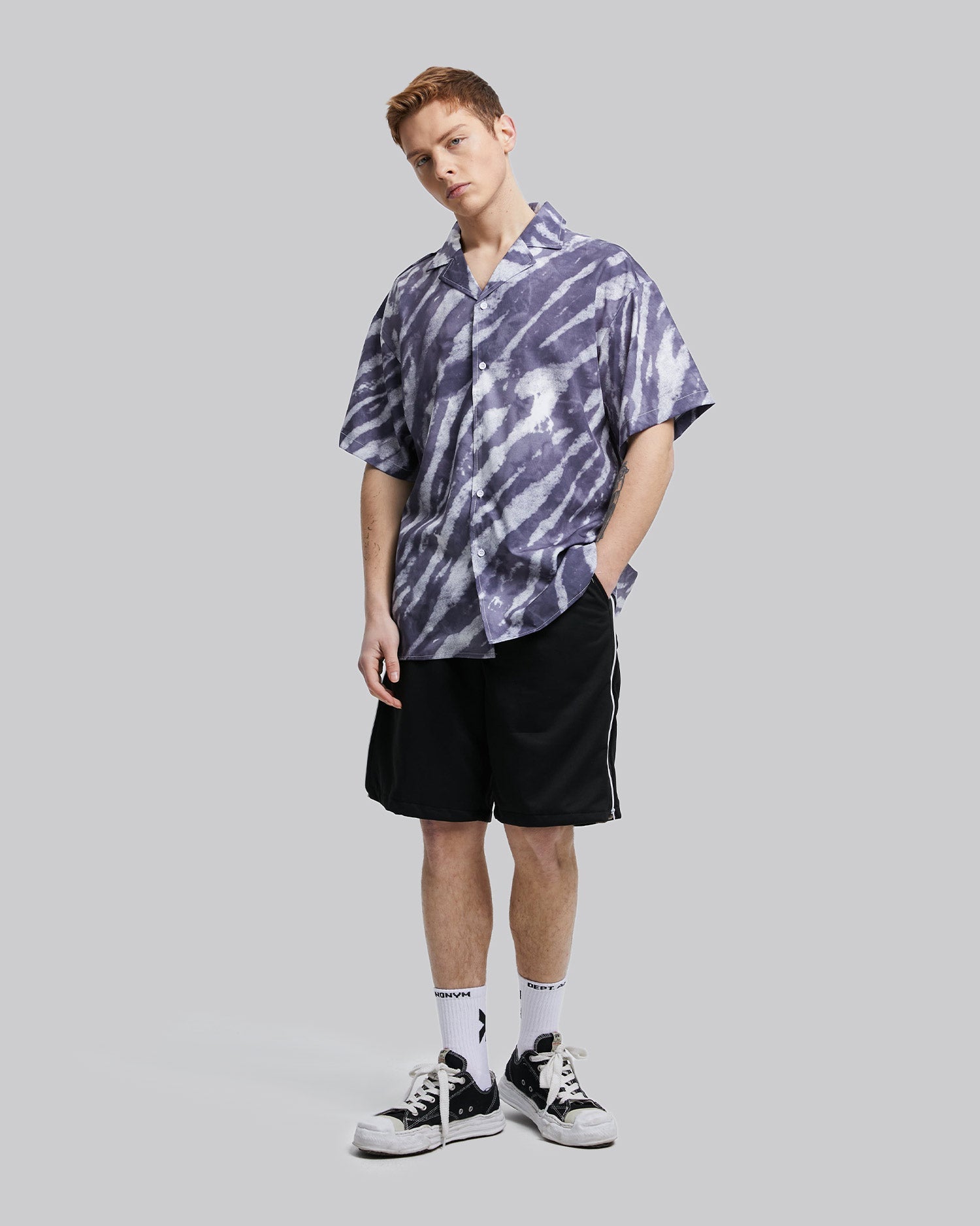 Side Paneled Baggy Shorts - Black, L image