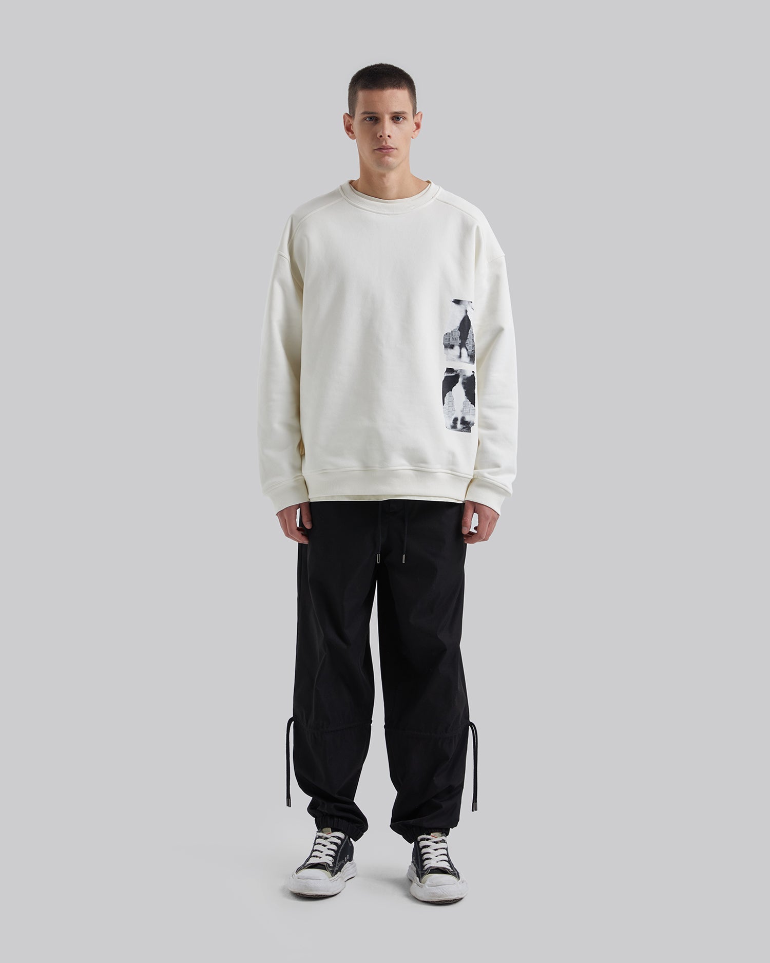 Loose-Fit Drawstring Sweatpants image 2