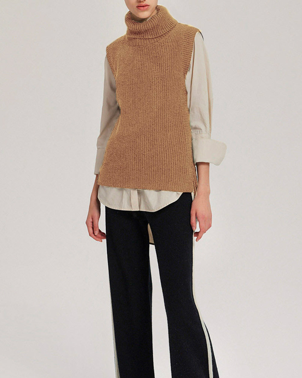 Turtleneck Knitted Pure Merino Wool Vest - Camel, XS image