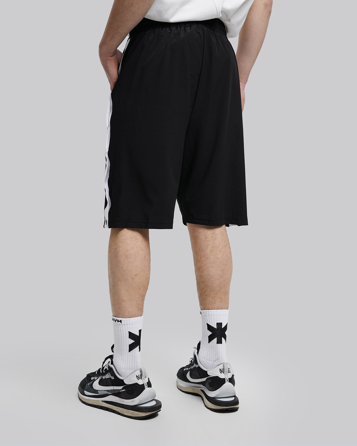 Track-Shorts with Buttoned Sides image 4