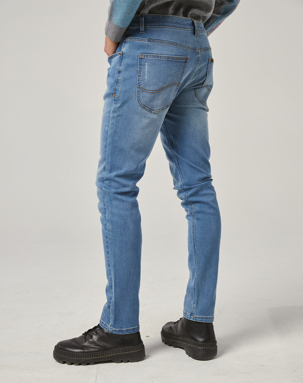 Classic Regular Fit Cotton Jeans image 2
