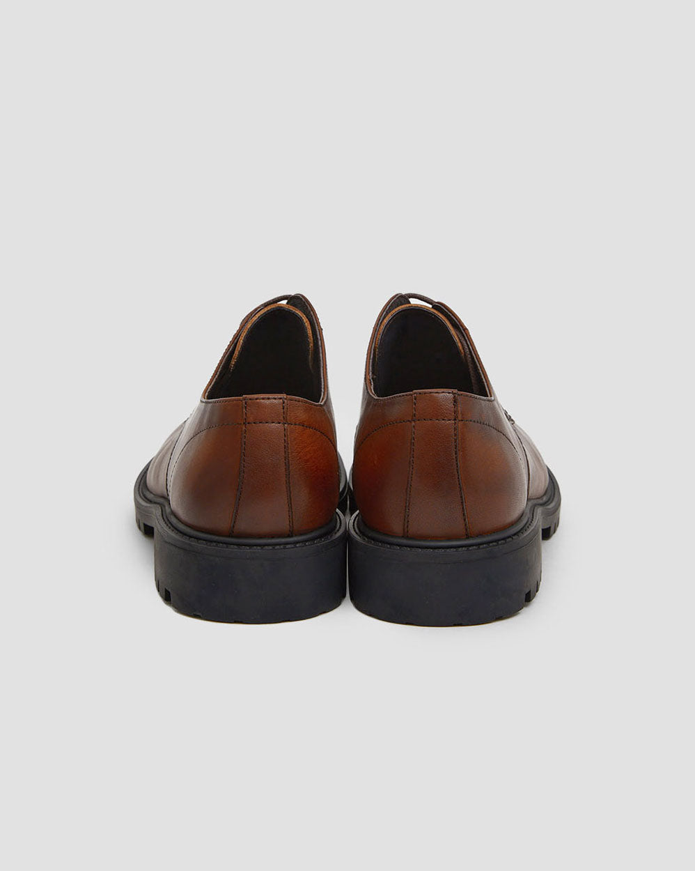Classic Round Toe Oxford Shoes image 4