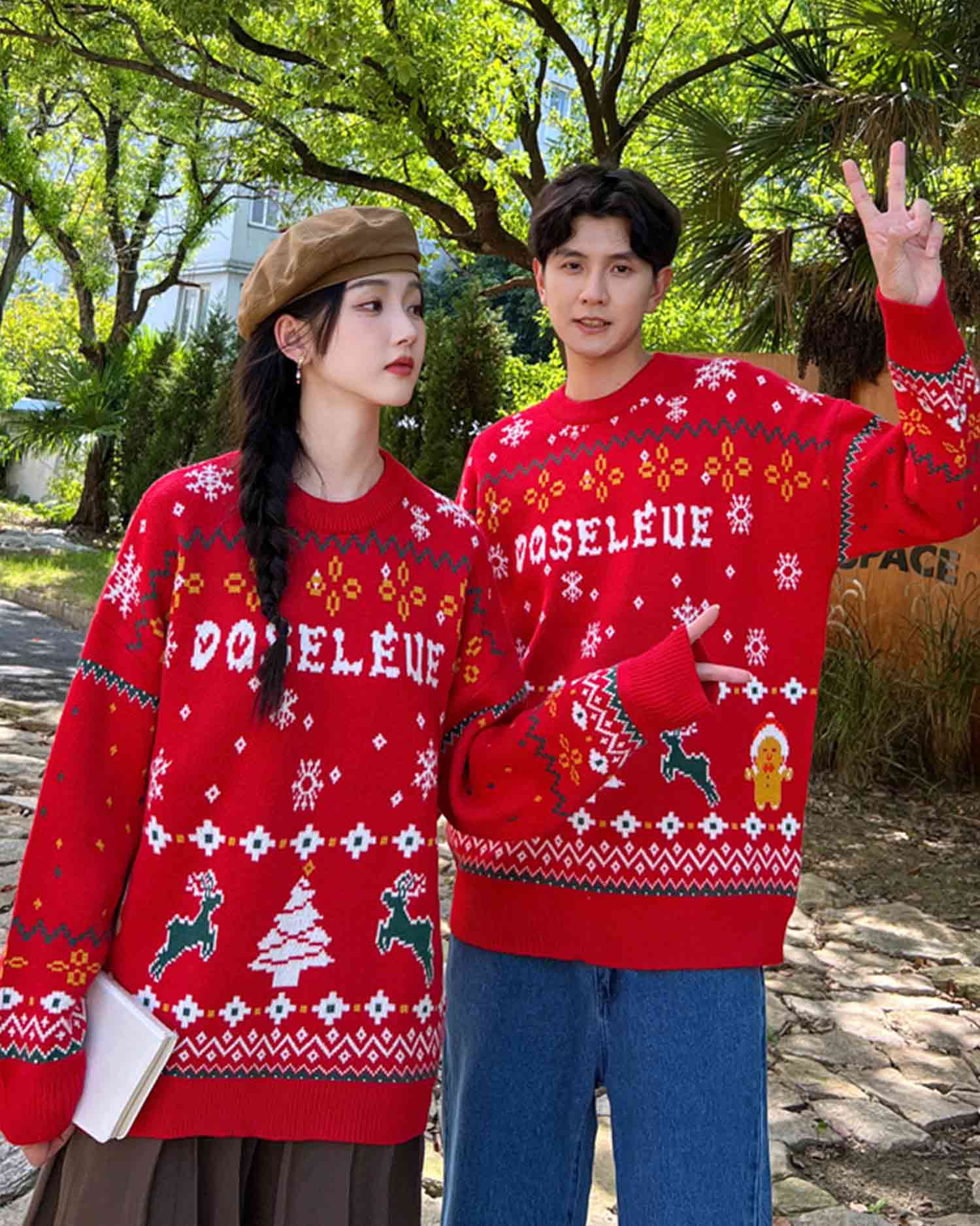 Loose-Cut Christmas Jumper image 1