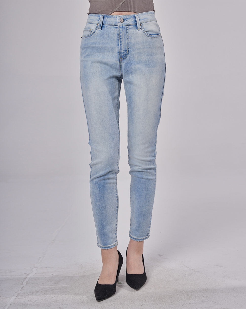 Women's Bleached  Slim-Fit Jeans - Gray, XL image
