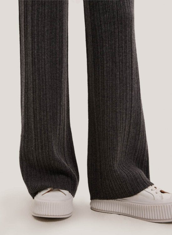 Wool-Cashmere Wide-Leg Trousers image 5