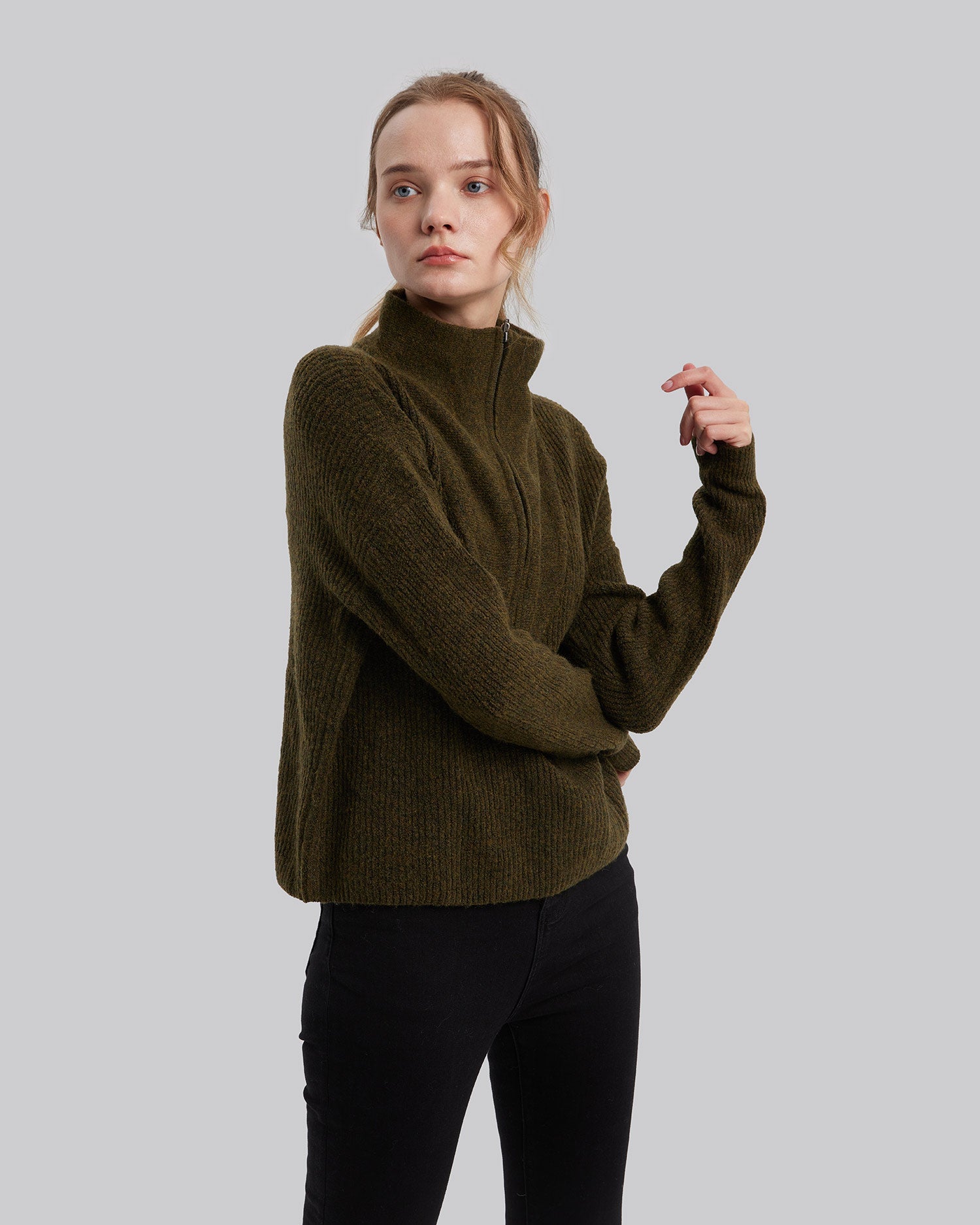 V-Shaped High Neck Sweater image 3