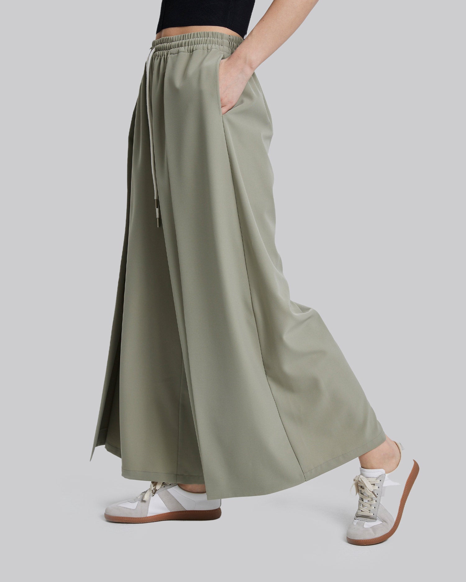 Wide Leg Pleated Pants image 3
