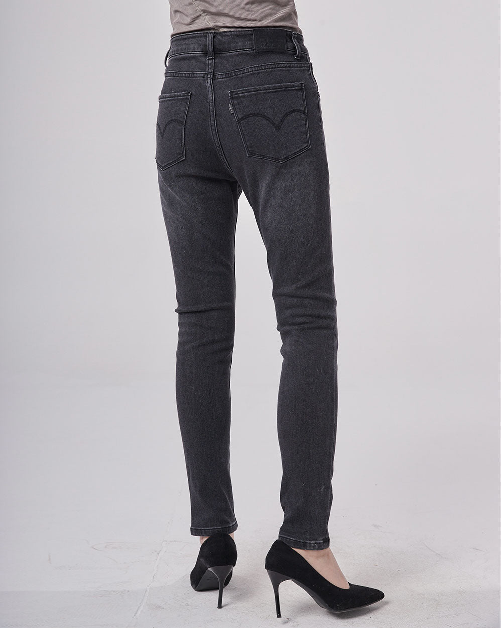Women's Regular Fit Stretch Jeans image 3