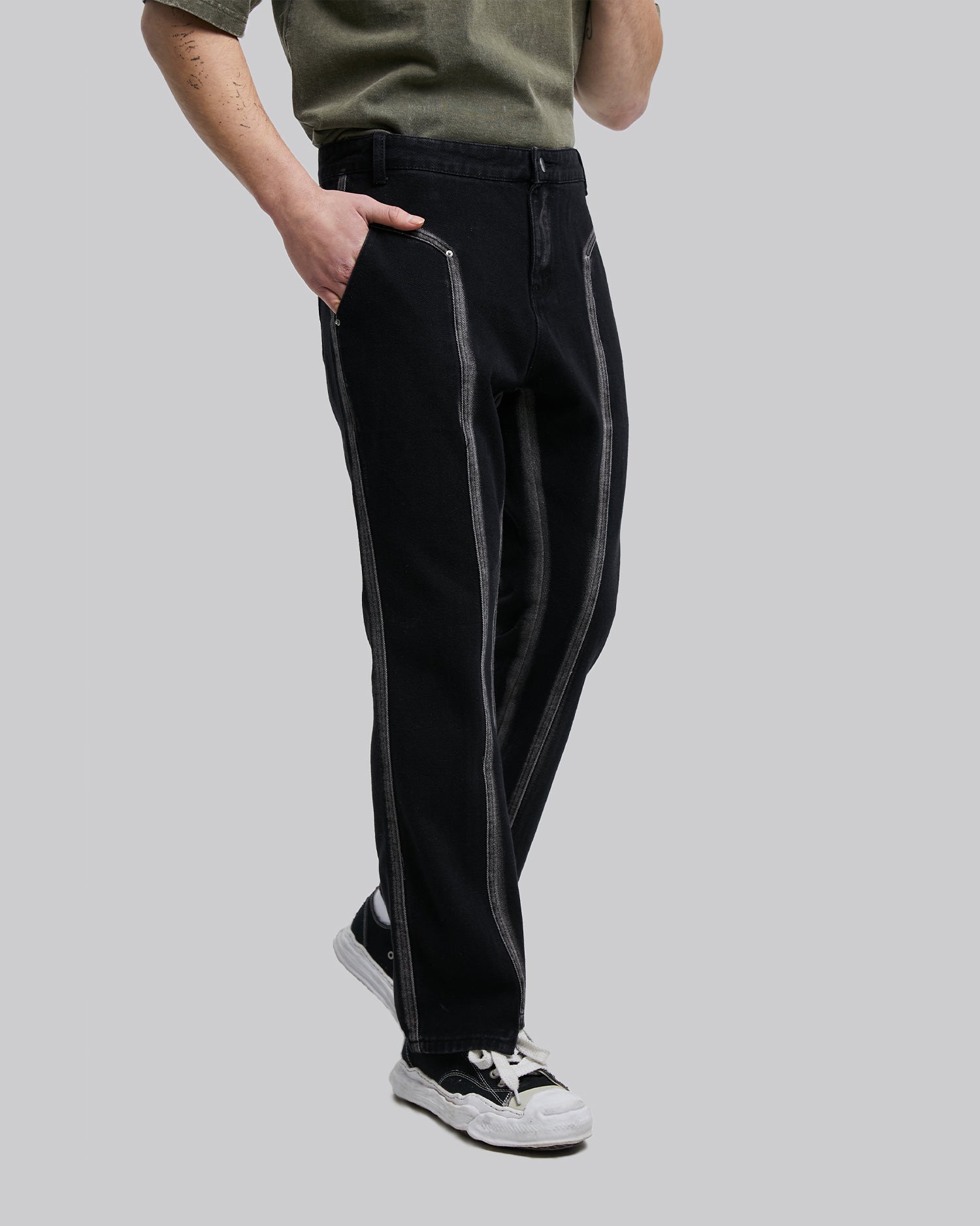 Contrast Trim Flared Jeans image 3