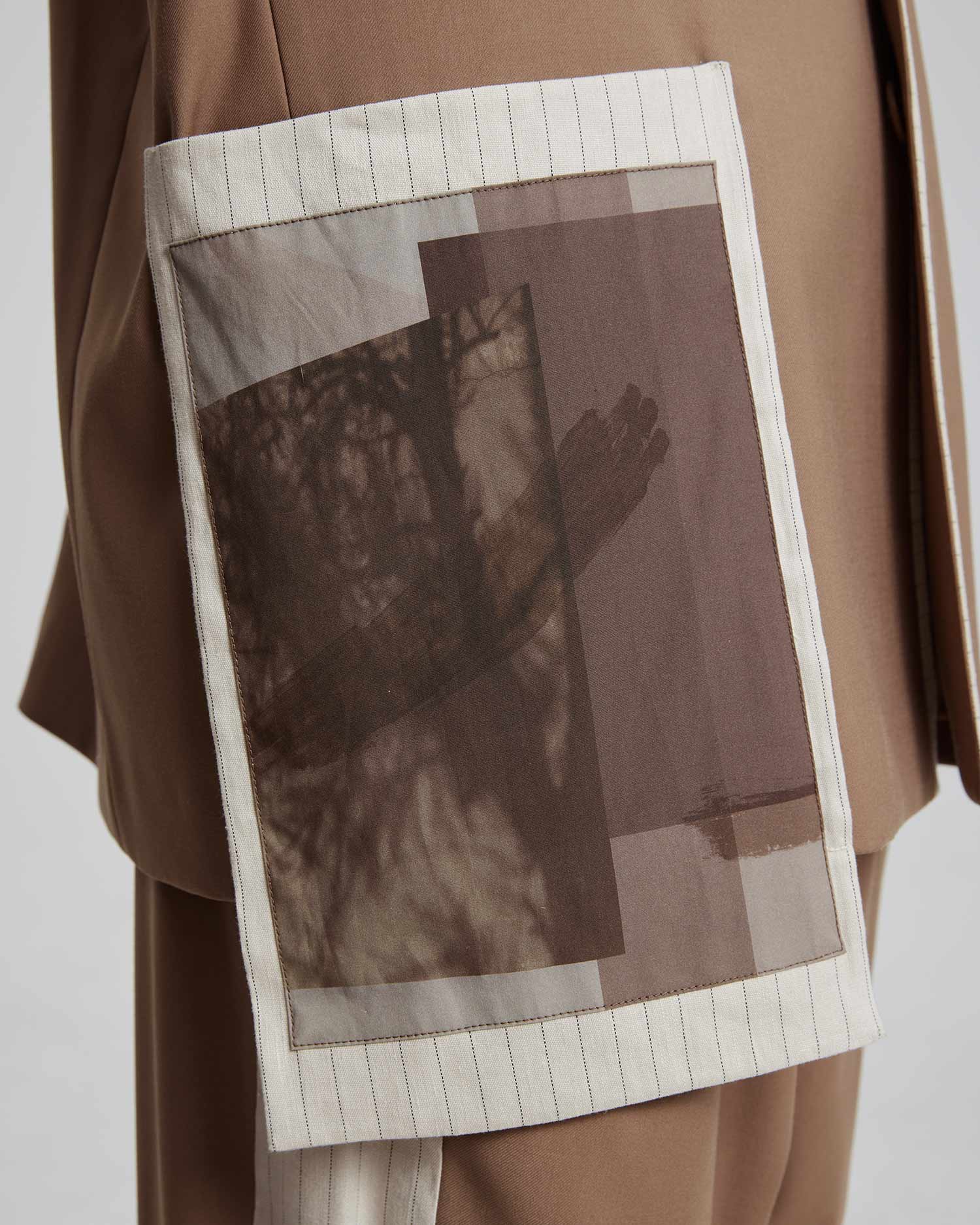Exterior Pocket Blazer image 4