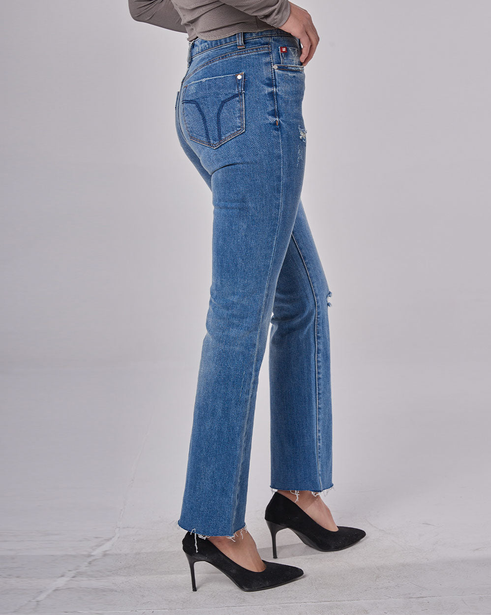 High-Rise Loose Jeans image 1