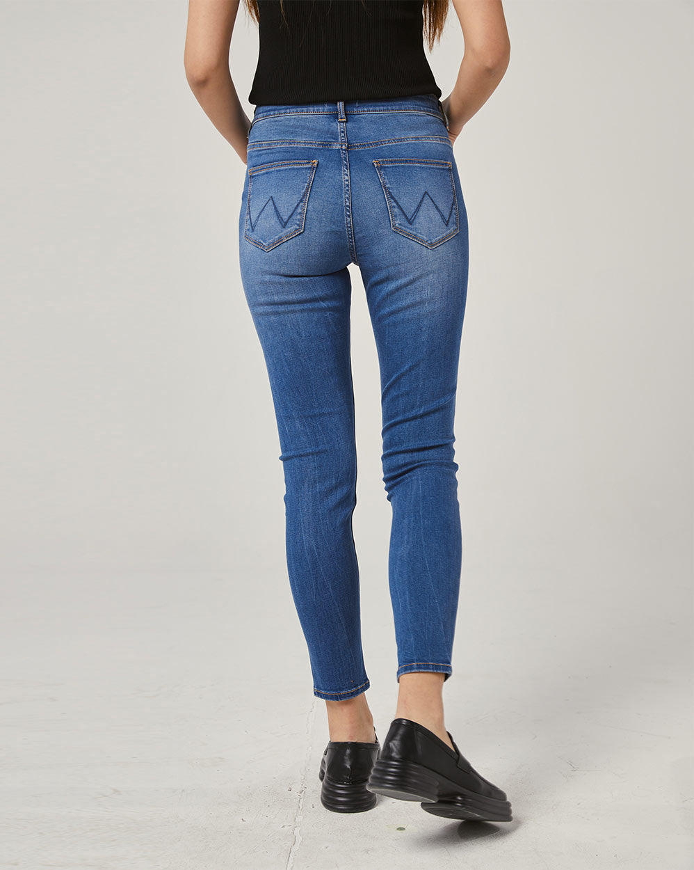 Classic Relaxed Fit Jeans image 4