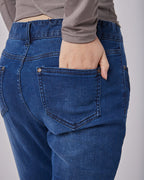 Women's Slim Leg Pull on Jeans image 4