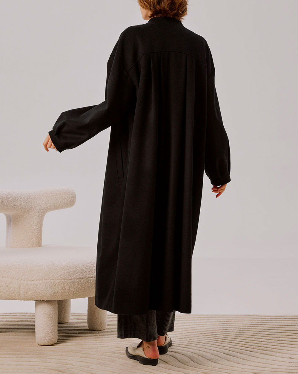 Crew Neck Buttoned Wool-Cashmere Coat image 3