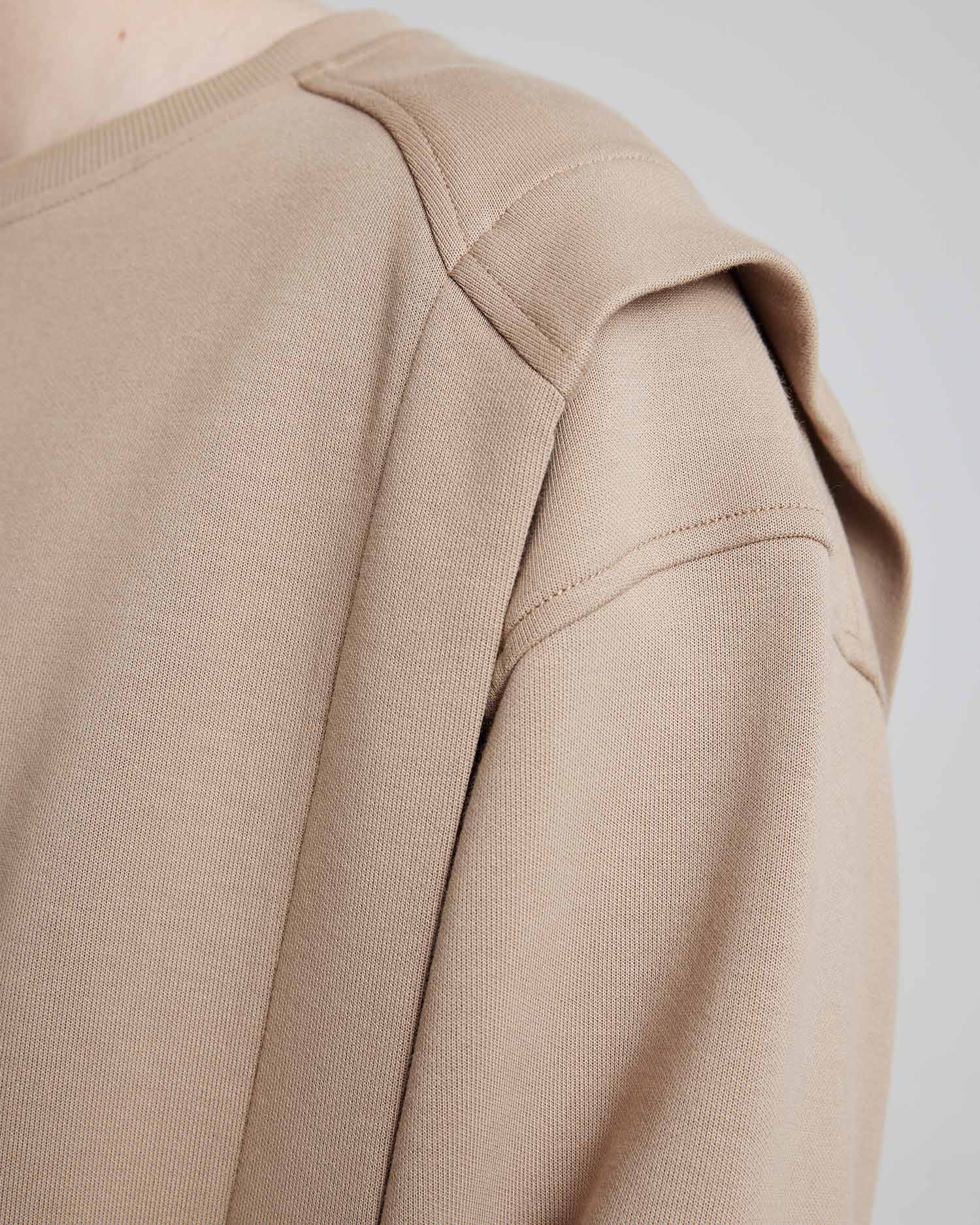 Expandable Camel Sweatshirt image 3