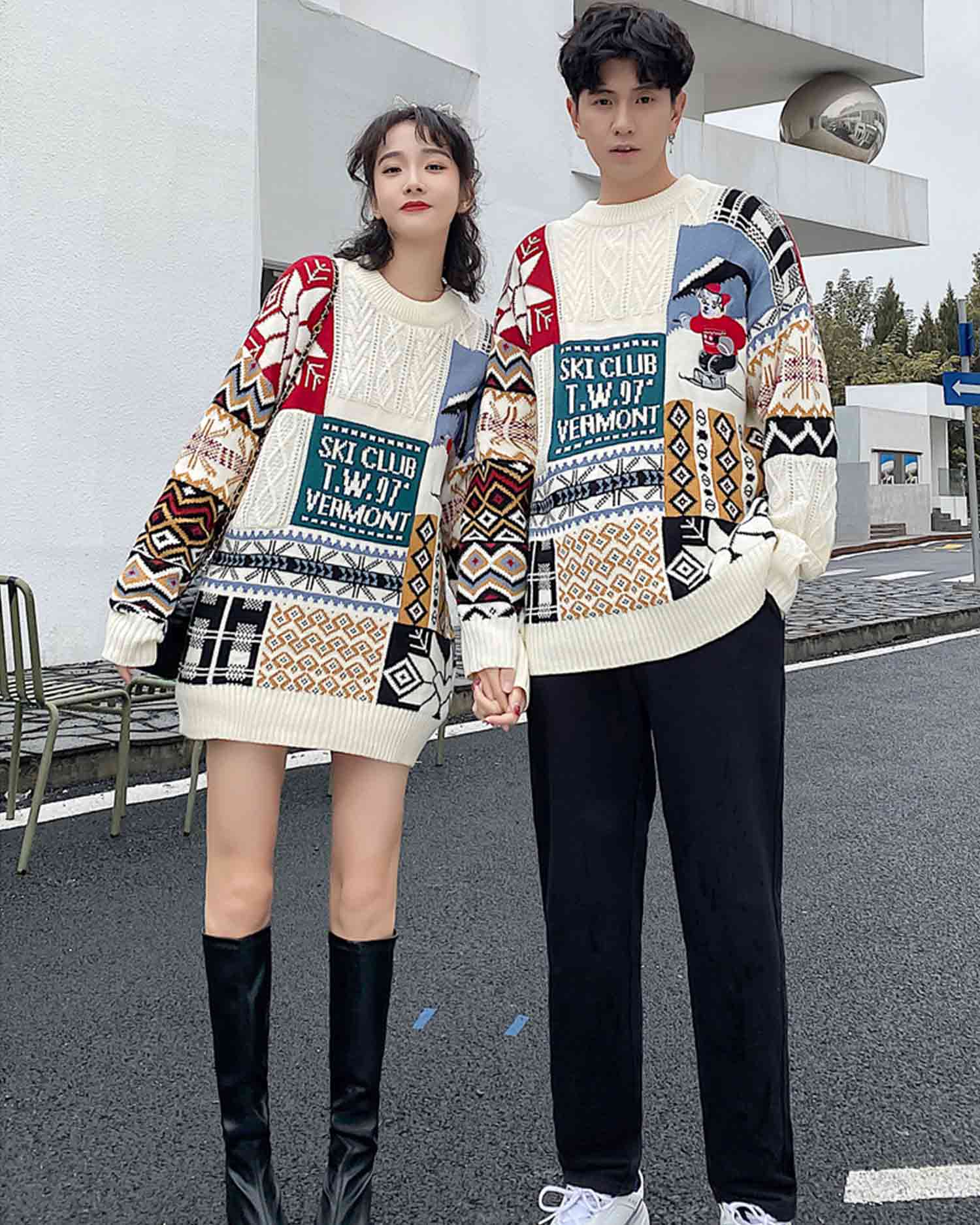Loose-Cut Colorblock Crew Jumper image 0