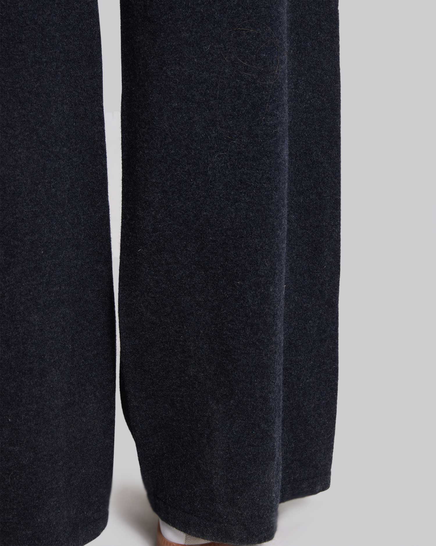 Wide-Leg Full-Length Wool Pants image 4