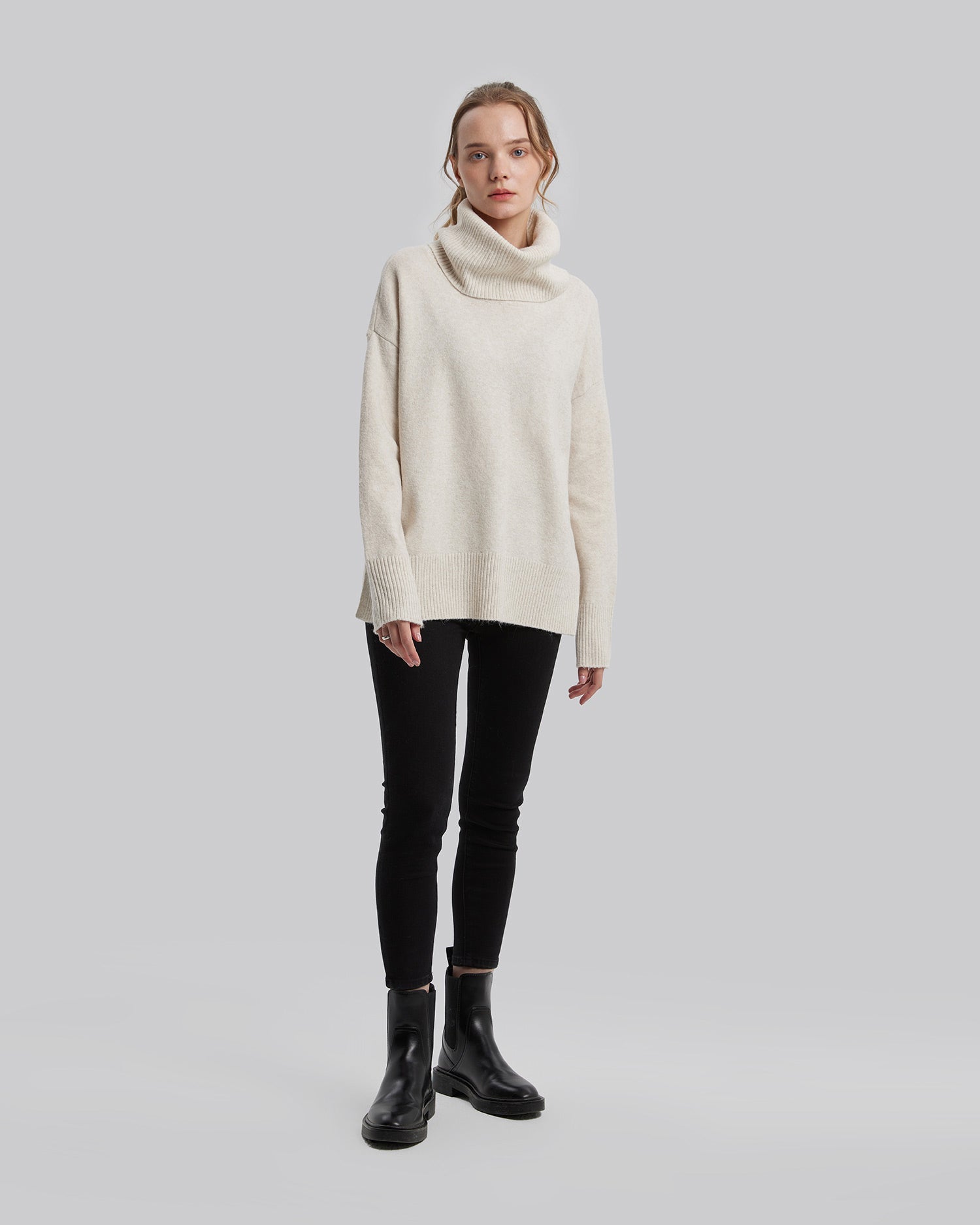 Plain Turtle-Neck Sweatshirt - Beige, L image