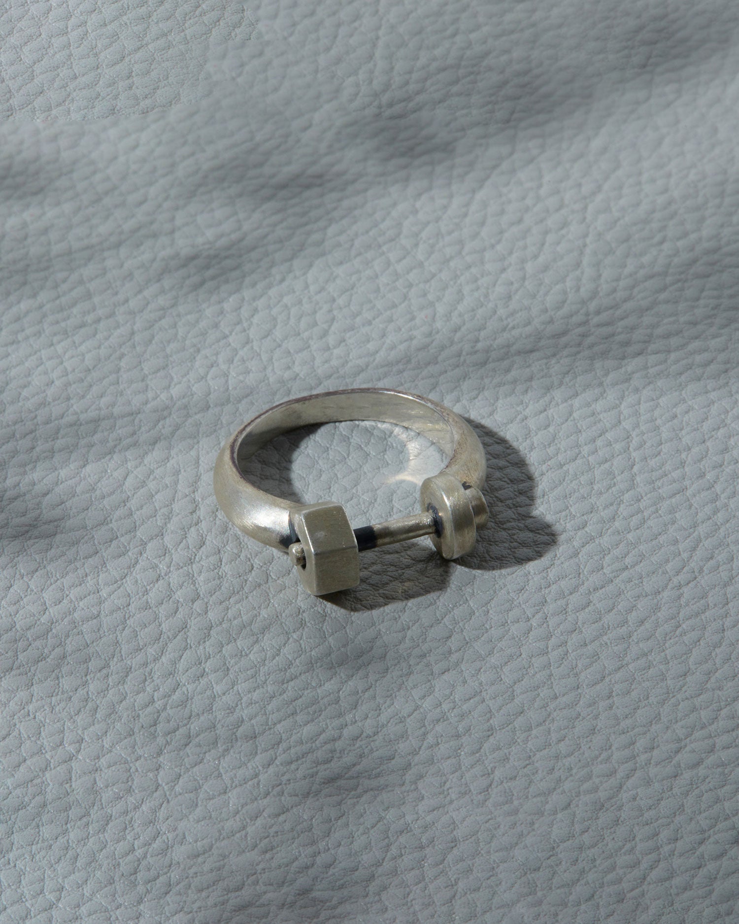 1 X Silver Shackle Ring image 5