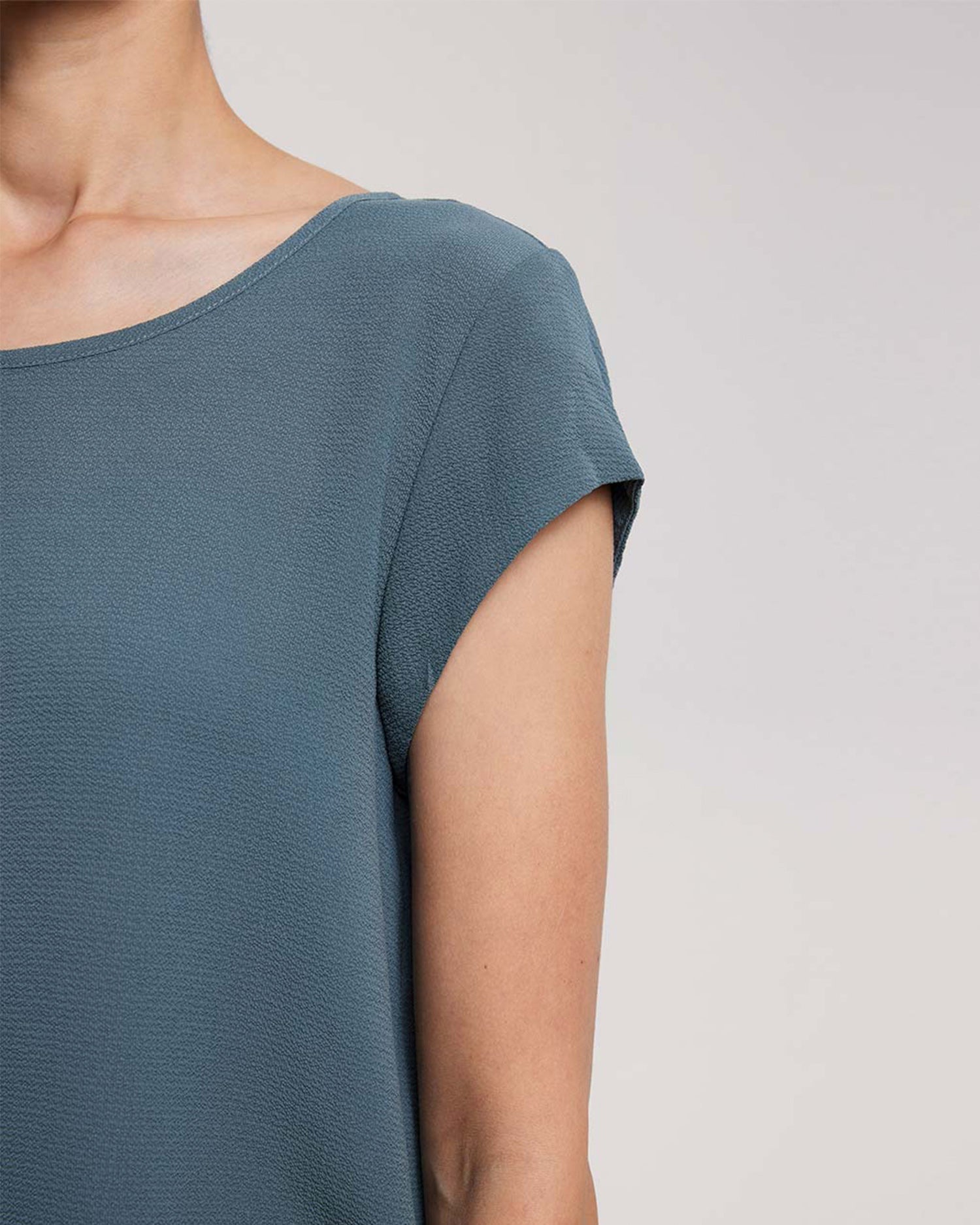 Draped Boxy Zipper Tee image 4