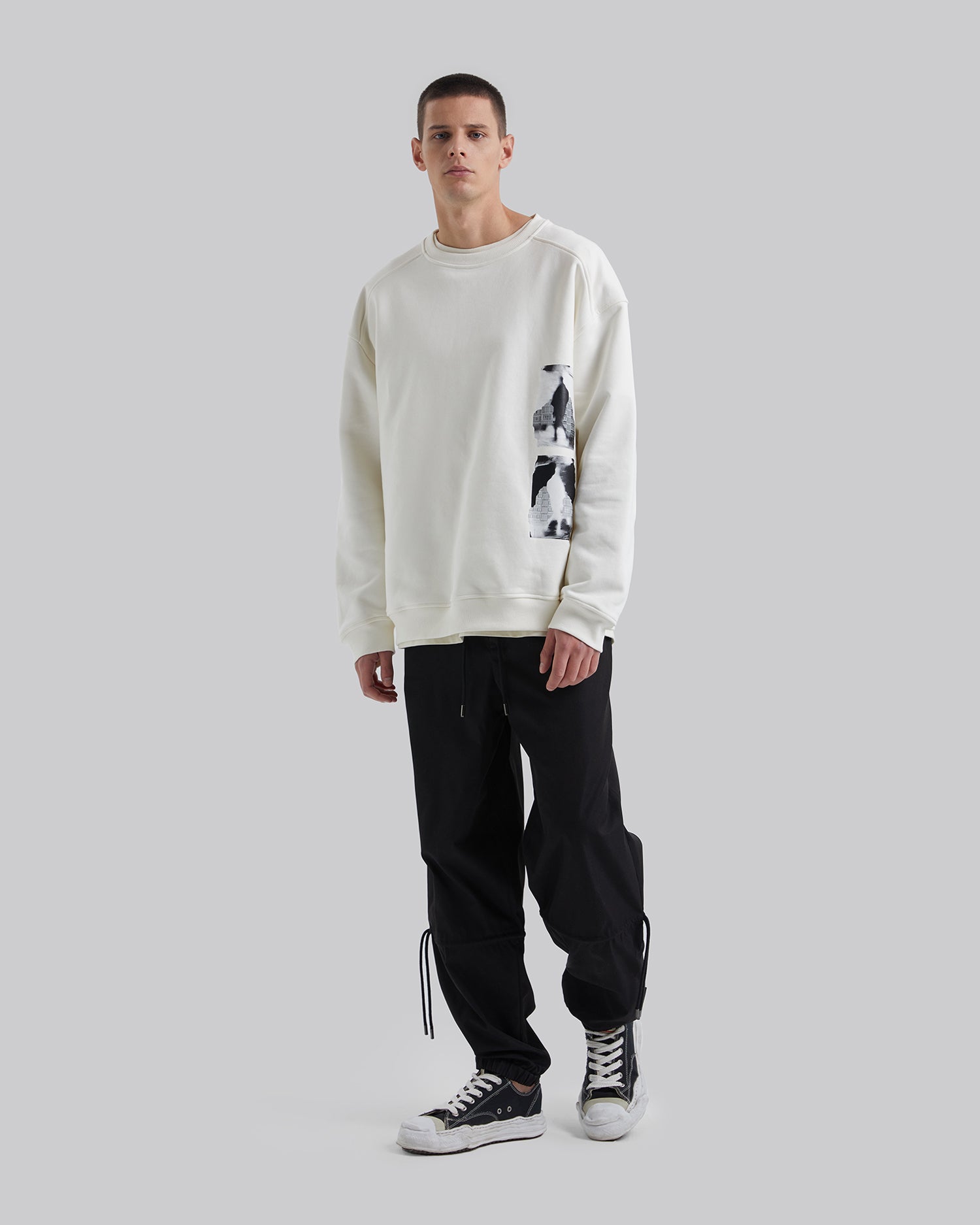 Graphic Cotton Sweatshirt - White, M image