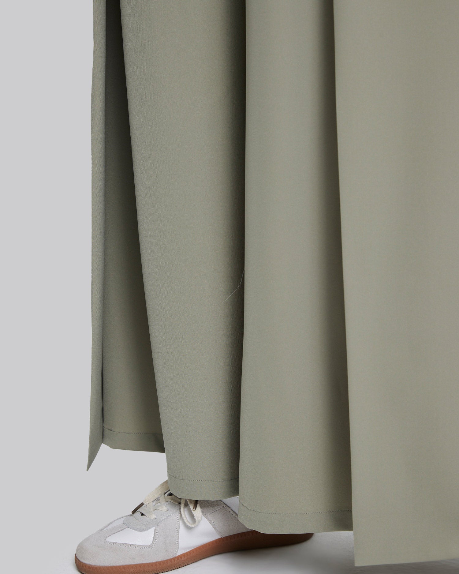 Wide Leg Pleated Pants image 5