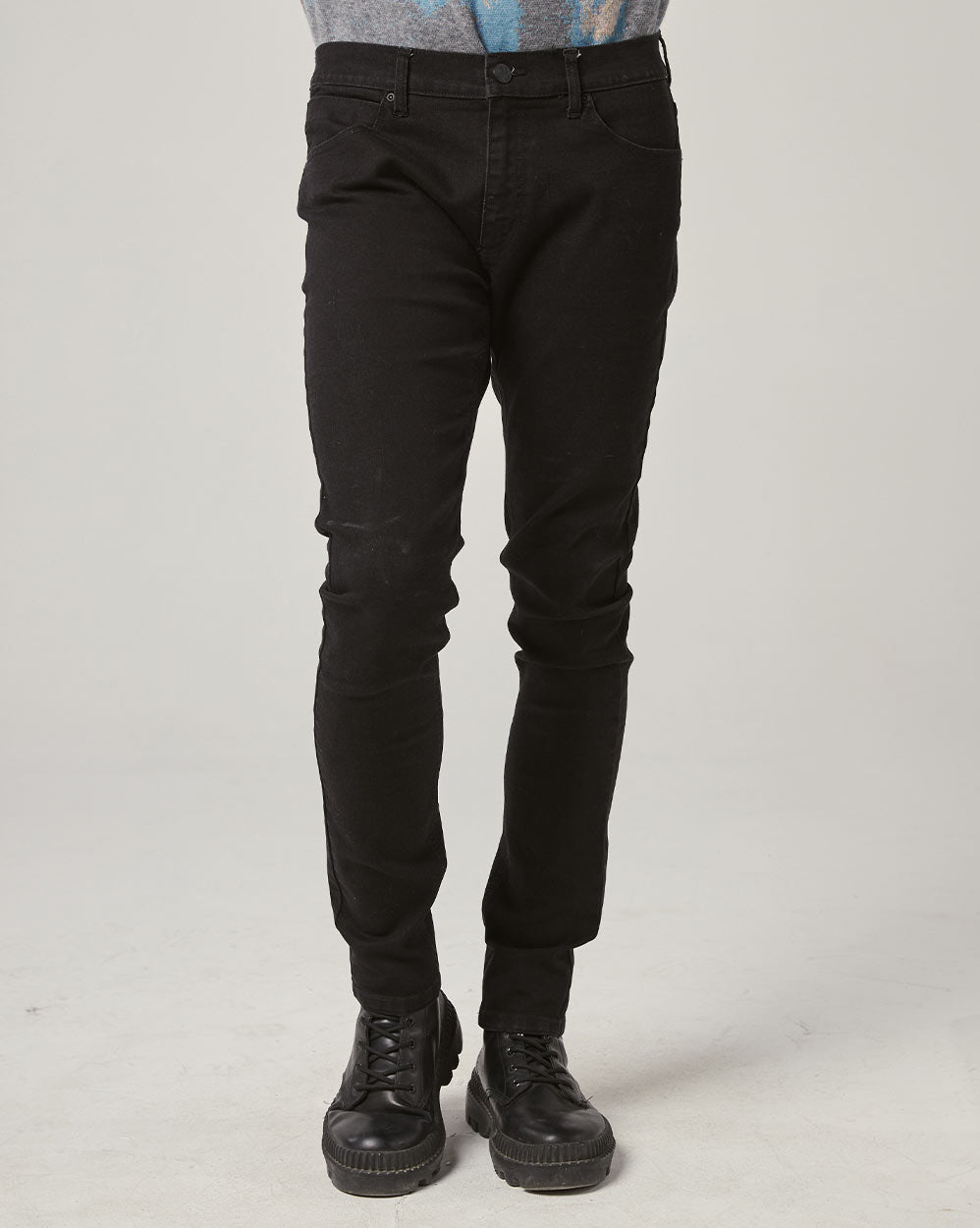Men's Classic Regular Fit Jeans image 2