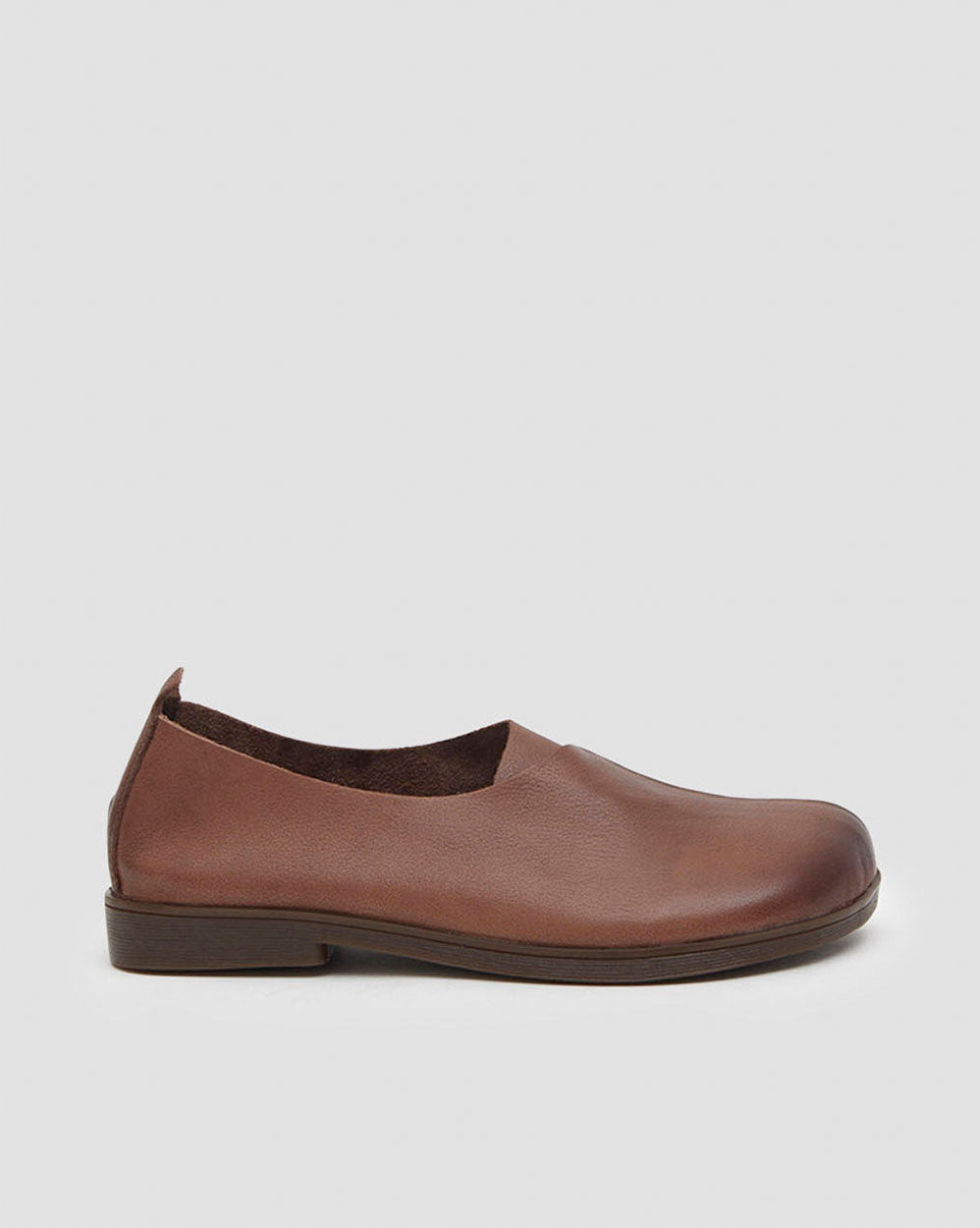 Slip-On Flat Shoes In Leather image 3