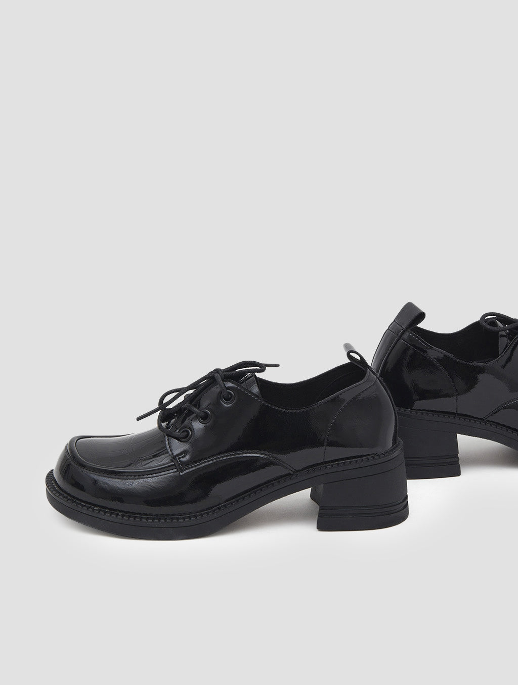 Croc-Effect Oxford Loafers image 3