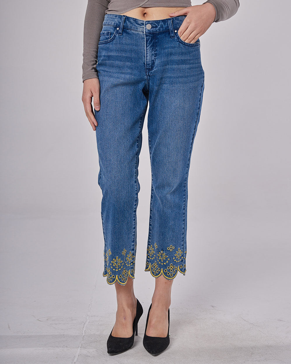 Womens Chic Embroidered Jeans - Blue, XS image