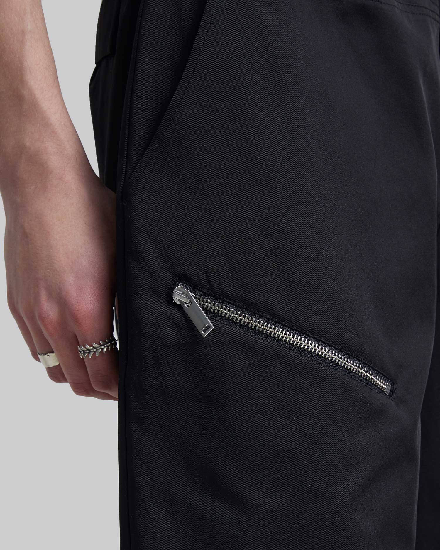 Diagonal Zipper Shorts image 5