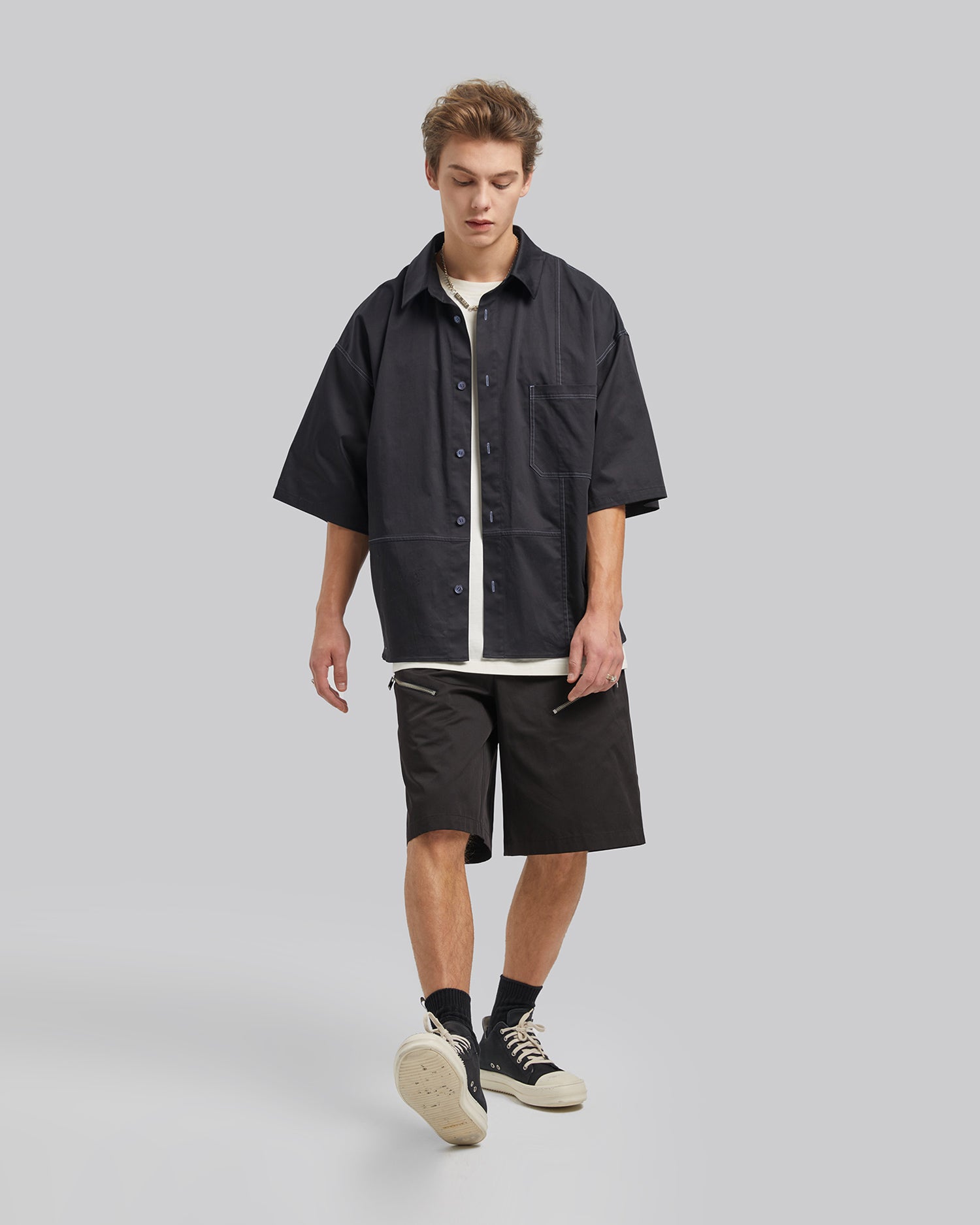 Back Print Short-Sleeve Shirt - Black, M image
