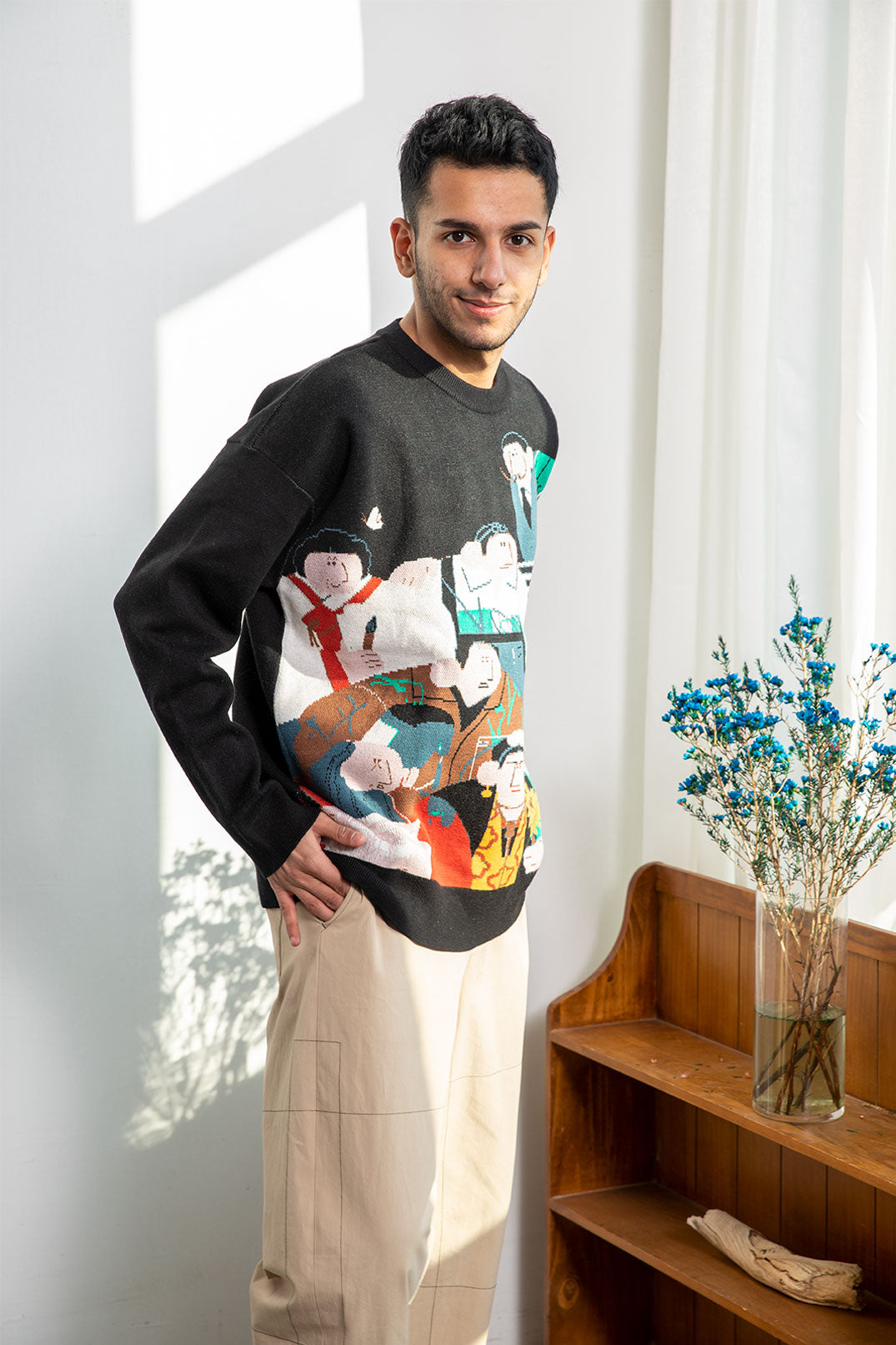 Sweatshirt With Graphics image 7