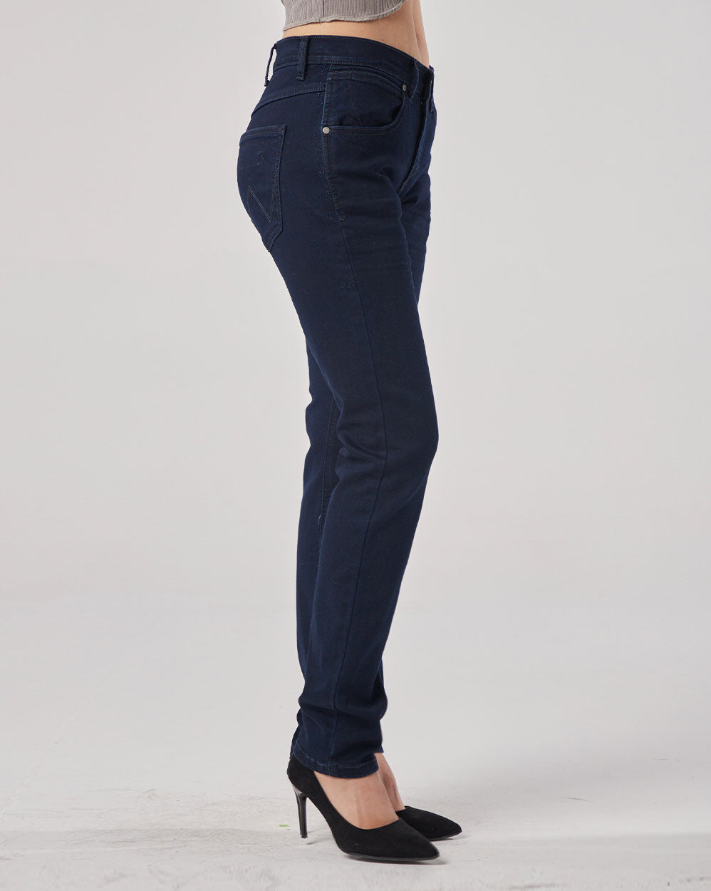 Women's Straight Tapered Jeans image 1