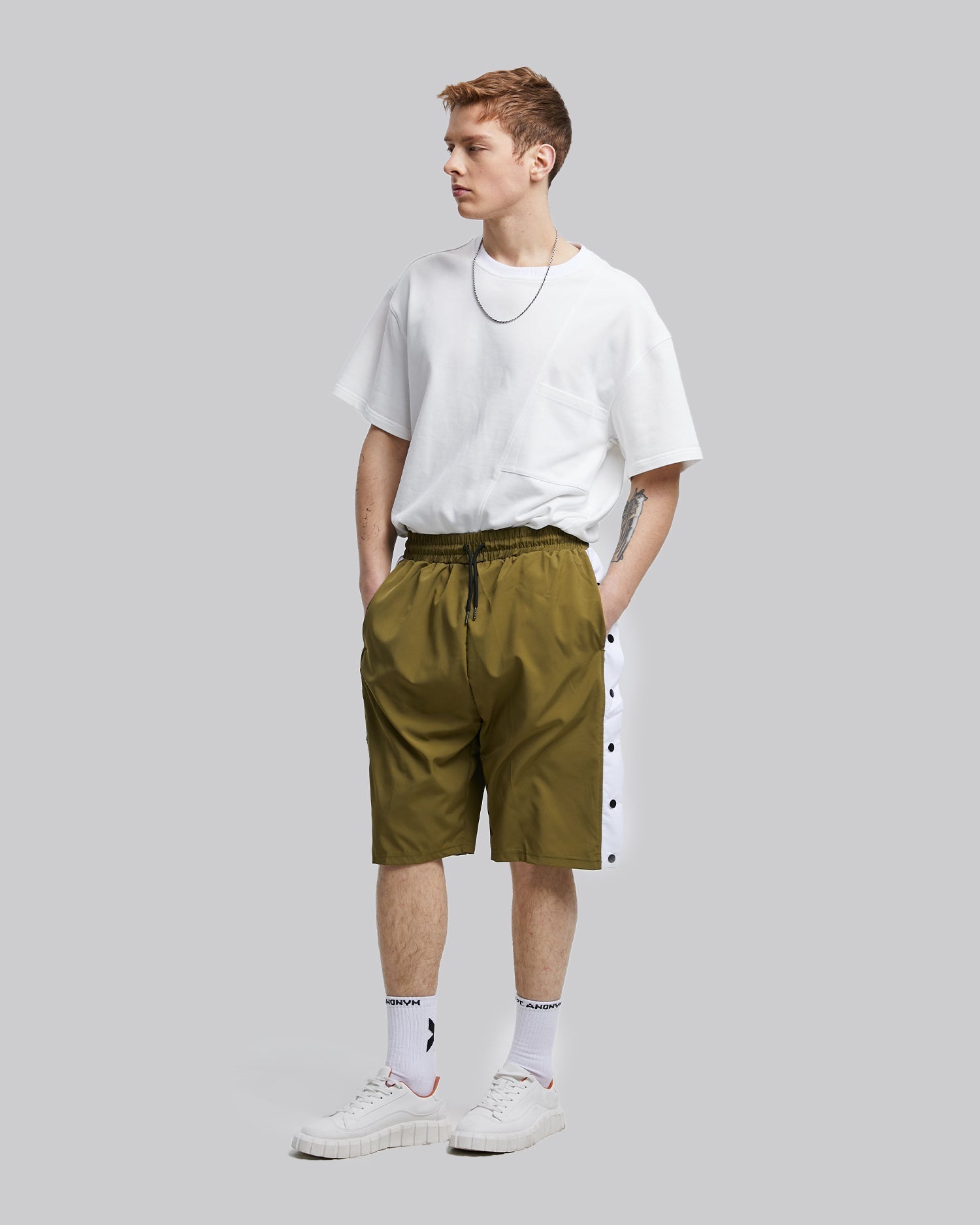 Track-Shorts with Buttoned Sides - Army Green, XL image