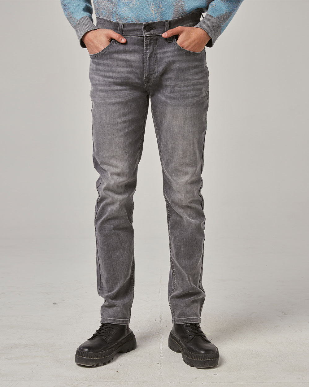 Men's Bleached Slim-Fit Jeans - Gray, M image