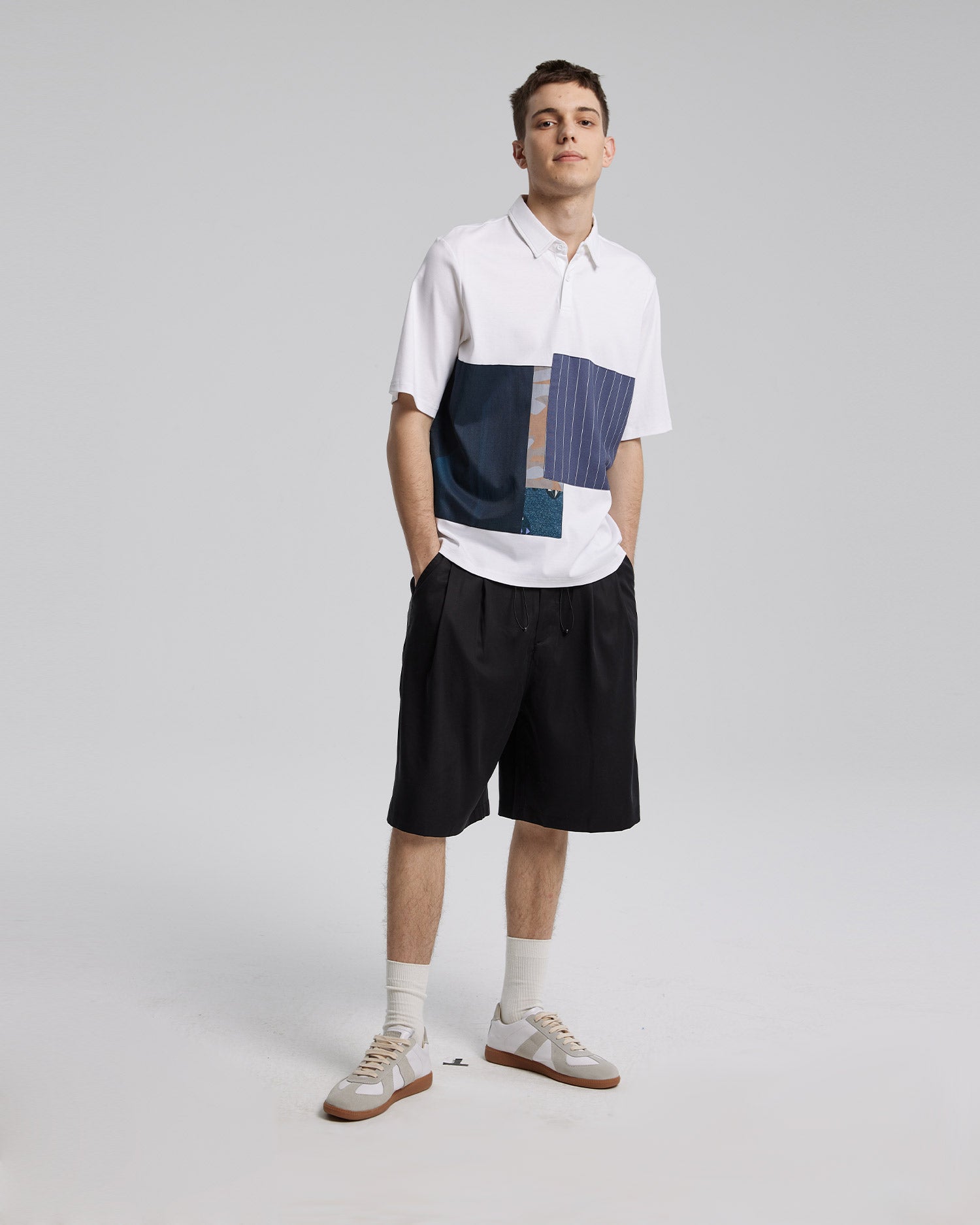 Shorts with Toggle Drawstrings - Black, M image